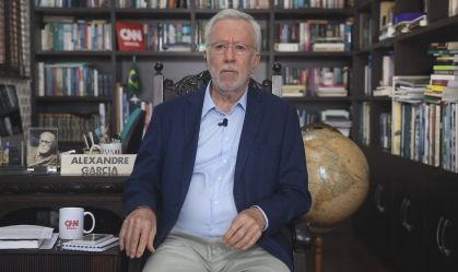 'Desgaste desnecessário', diz Garcia sobre briga entre ministros Salles e Ramos