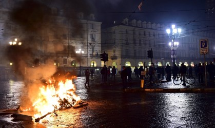 Itália registra protestos contra novas medidas de quarentena no país
