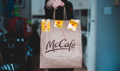 McDonald's muda cardápio das cafeterias depois de ver concorrência encostar