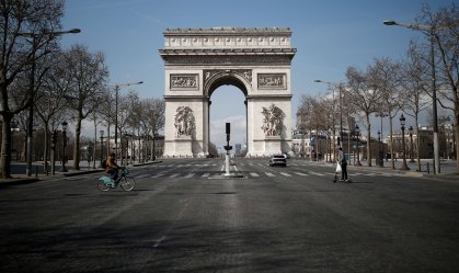 Arco do Triunfo, em Paris, na França