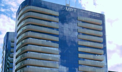 Denúncias de assédio eleitoral atingem empresas, prefeituras e igrejas