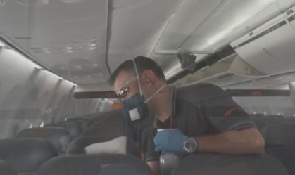 Latam e Azul usam tecnologia ultravioleta para sanitizar aeronaves