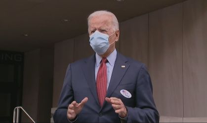 Joe Biden após votar em Delaware