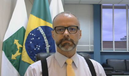 Não houve atraso, diz diretor da Anvisa sobre liberação de insumos para vacina