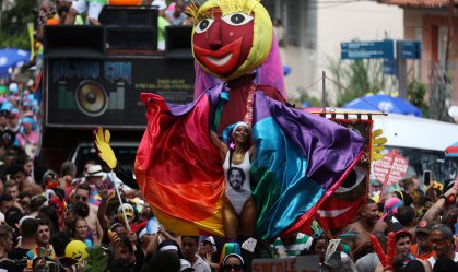 Desfile do bloco Carmelitas durante Carnaval do Rio de Janeiro