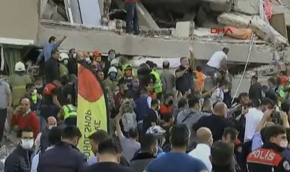 'Tudo em volta estava desmoronando'; confira relatos do terremoto em Izmir