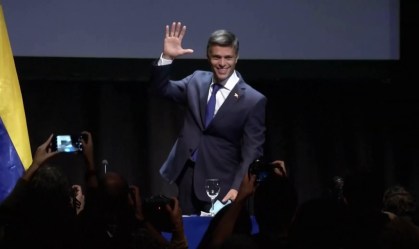 Venezuela pede que líder opositor seja incluído em lista vermelha da Interpol