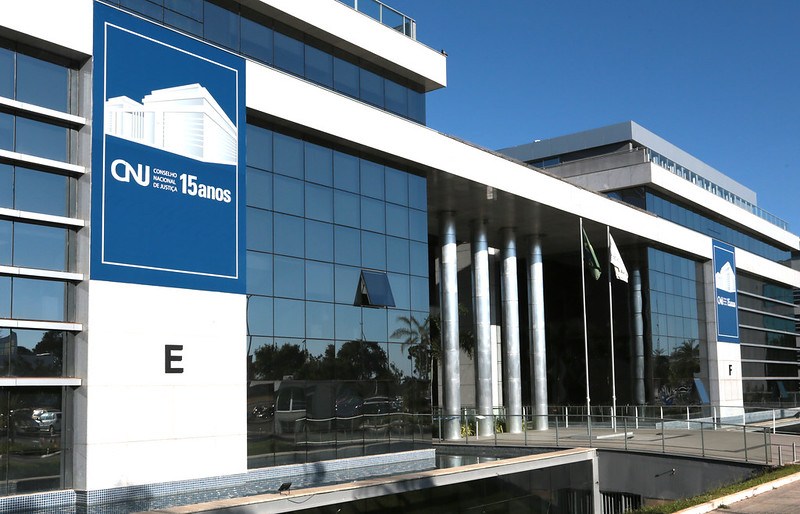 CNJ propõe criação de banheiro sem indicação de gênero em tribunais