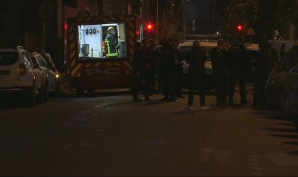 Padre é baleado em Lyon e governo francês emite alerta de segurança