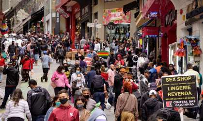 Em São Paulo, comerciantes reclamam de falta de energia na rua 25 de Março