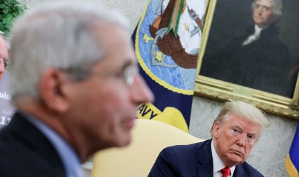 Trump sugere que pode demitir especialista Anthony Fauci depois das eleições