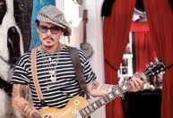 Johnny Depp perde processo contra jornal que o chamou de ‘espancador de esposa’