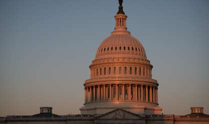 Democratas mantêm Câmara e republicanos, Senado, diz projeção da CNN