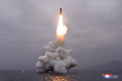 Míssel disparado de submarino na Coreia do Norte