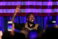 Twitter suspende conta de Kanye West novamente por violação de regras