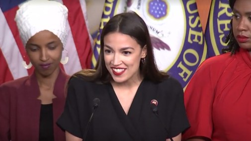 Alexandria Ocasio-Cortez, de 31 anos, criou um exército de apoiadores leais