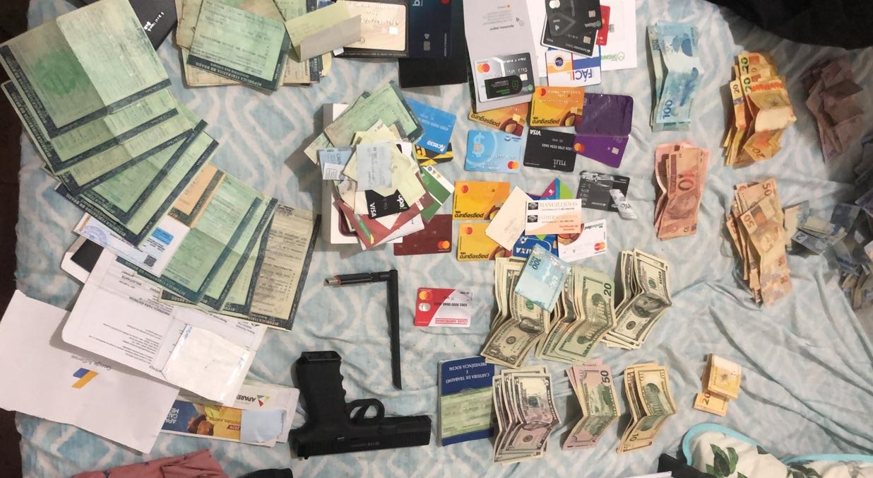 Material apreendido na Operação 404 contra a pirataria
