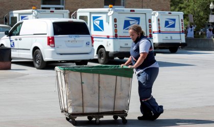 Correios dos EUA entregaram 40 mil cédulas eleitorais na quinta, diz advogado