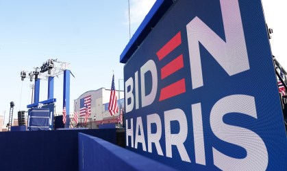 Biden acredita que apuração confirmará vitória neste sábado, dizem assessores