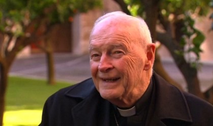 Vaticano admite que João Paulo II promoveu arcebispo ciente de suspeita de abuso