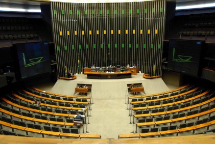 Câmara aprovou primeiro projeto de lei de forma remota