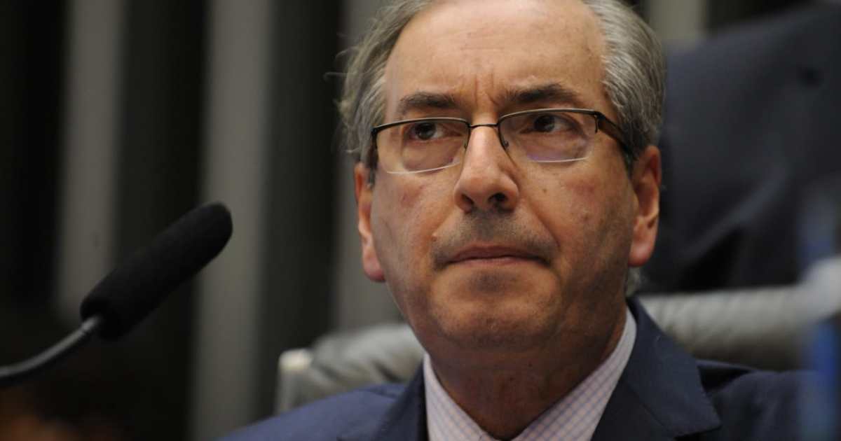 Cunha nega irregularidade em emendas e diz que questionará bloqueio de bens