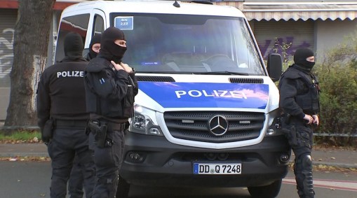 Polícia faz operação em Dresden, Alemanha