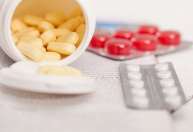 Estudo associa uso de antibióticos em bebês a alergias, asma e outras doenças