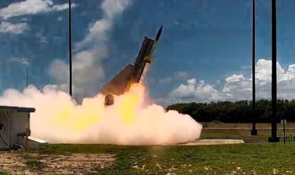 Exército dos EUA intercepta míssil balístico intercontinental em simulação