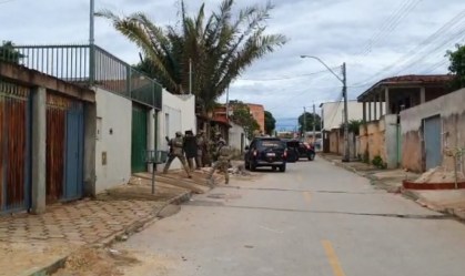 PF investiga grupo no Distrito Federal suspeito de fraudar o auxílio emergencial