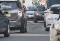Vendas de carros no Reino Unido caem para mínima de 30 anos