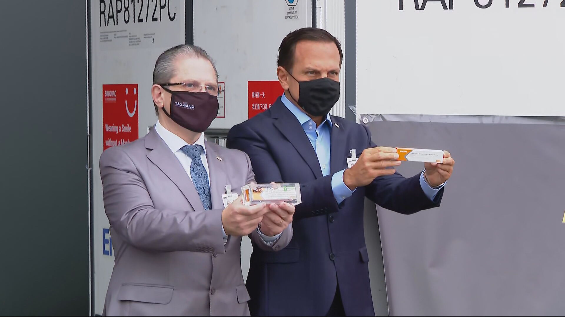 João Doria e Jean Gorinchteyn com a Coronavac