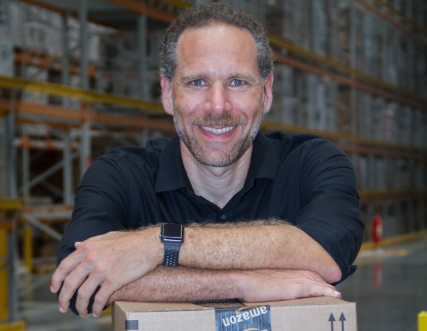 Alex Szapiro, Amazon