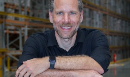 Alex Szapiro, Amazon