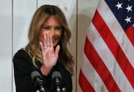 Pior índice final de popularidade de uma primeira-dama pertence a Melania Trump