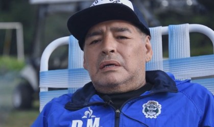 Advogado de Maradona diz que ambulância demorou e pede investigação