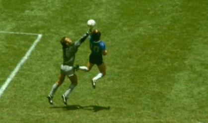 'Maradona teve grandeza, mas não espírito esportivo', diz goleiro inglês de 1986