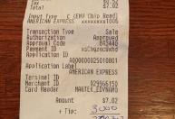 Dono de restaurante fica chocado com gorjeta equivalente a R$ 16 mil nos EUA