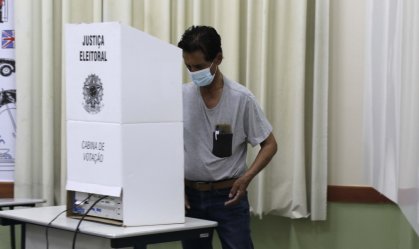 Balanço do TSE indica que 583 urnas foram substituídas desde o início da votação