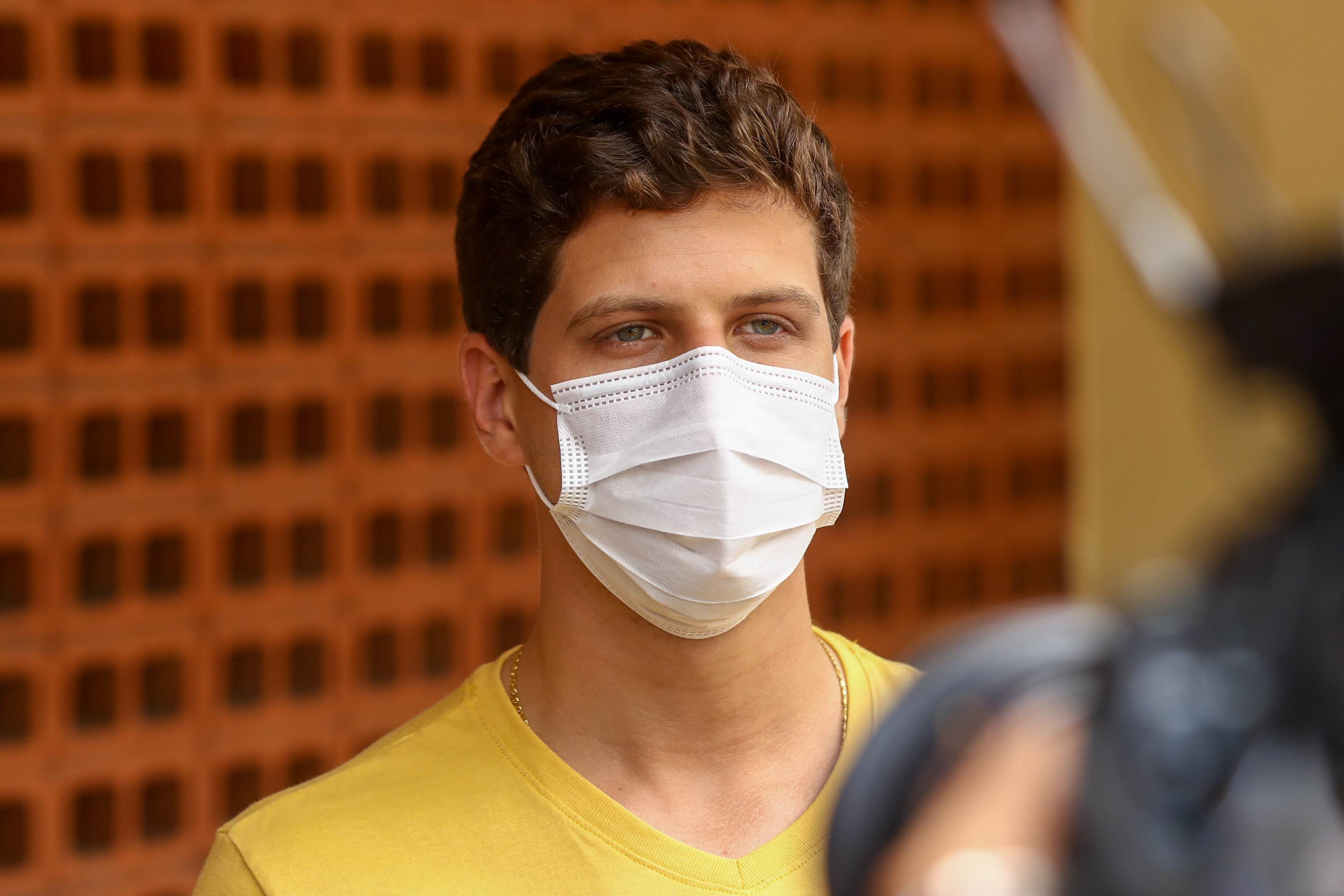 João Campos vota em Recife
