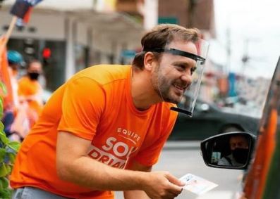 Adriano Silva, eleito em Joinville (SC), é primeiro prefeito da história do Part