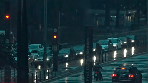 Avenida Paulista durante chuvas em São Paulo em 30/11