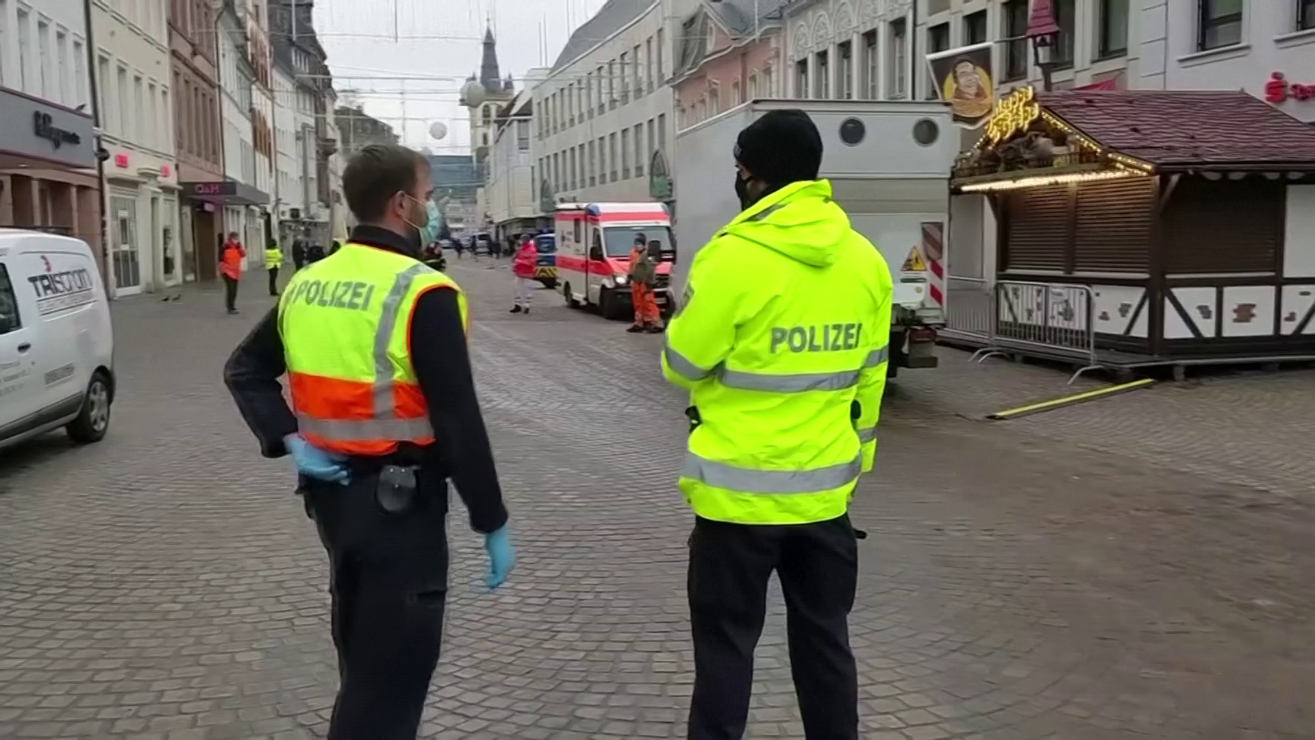 Policiais reforçam segurança na cidade de Trier, no oeste da Alemanha