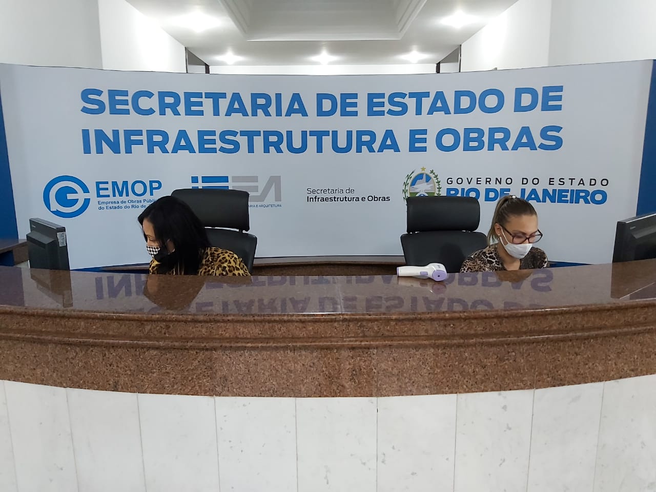 Funcionários da Secretaria de Infraestrutura e Obras do Estado do Rio de Janeiro