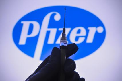 Ilustração de vacina contra Covid-19 da Pfizer