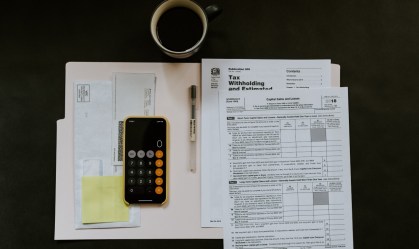 Com empresa tendo que pagar imposto em dobro, sobe risco de calote e quebradeira