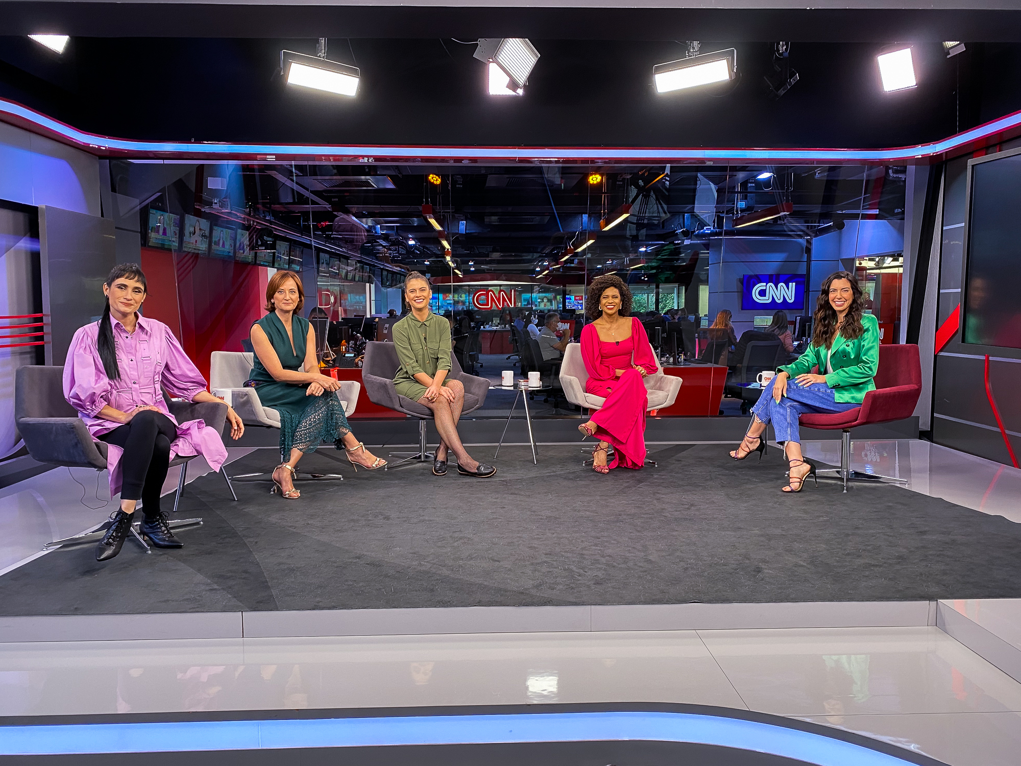 Camila Coutinho é a entrevistada da semana pelo CNN Nosso Mundo