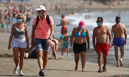 Mais de 50% dos espanhóis não querem tomar vacina contra Covid-19 de imediato