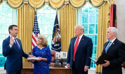 Inteligência de Trump: China é a maior ameaça aos EUA desde a Segunda Guerra