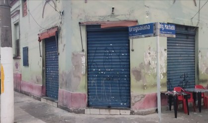 Acidente em MG: família busca informações e encontra empresa fechada em SP 